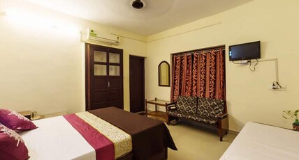 ALLSEASON GUEST HOUSE Room Type - Triple Bed Ac Room