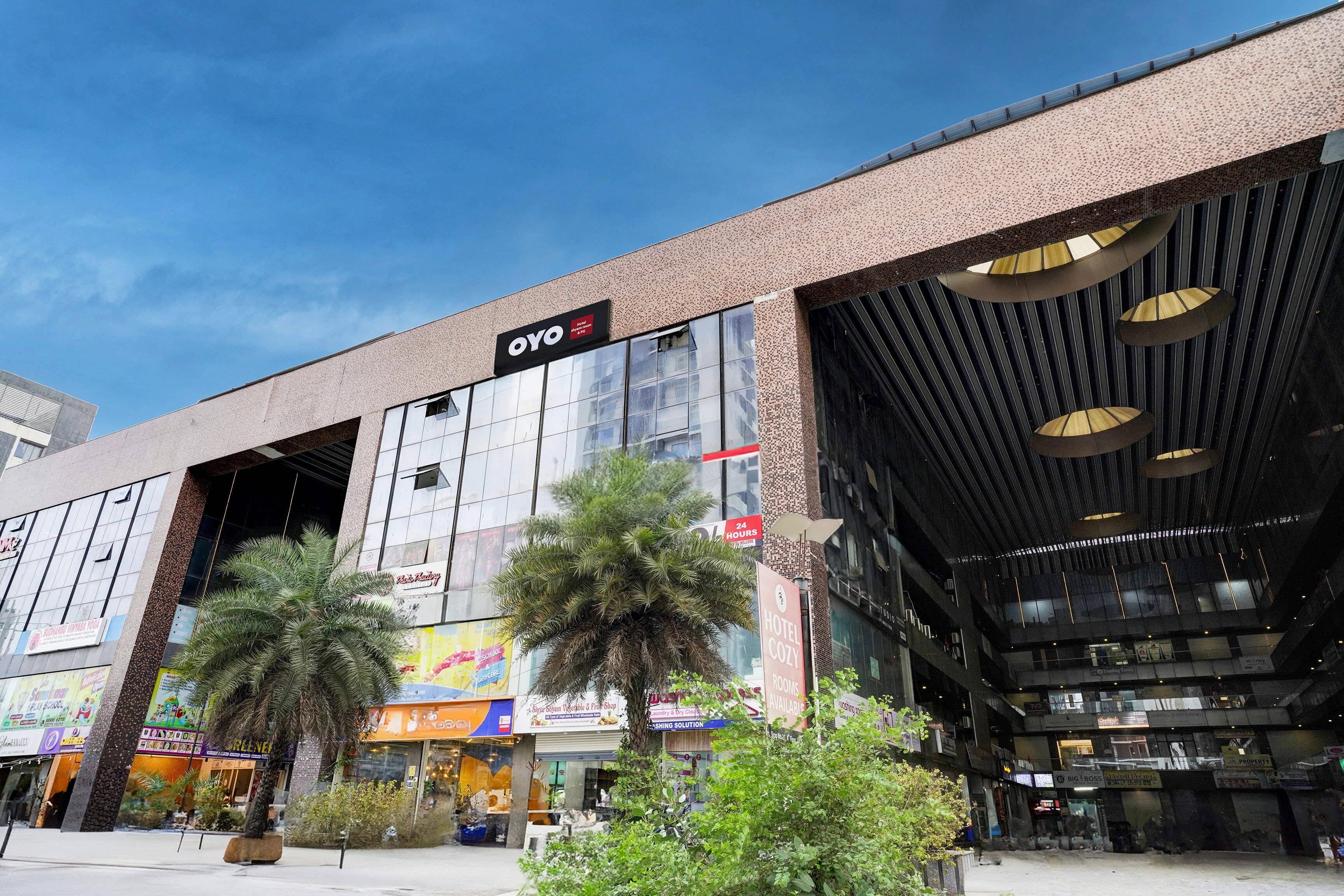 Hotel O Atlanta Business Hub Surat - Tap to explore photos