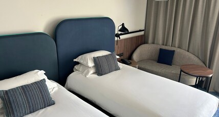Crowne Plaza NICE - GRAND ARENAS Room Type - 2 Twin Beds Premium Sea Side
