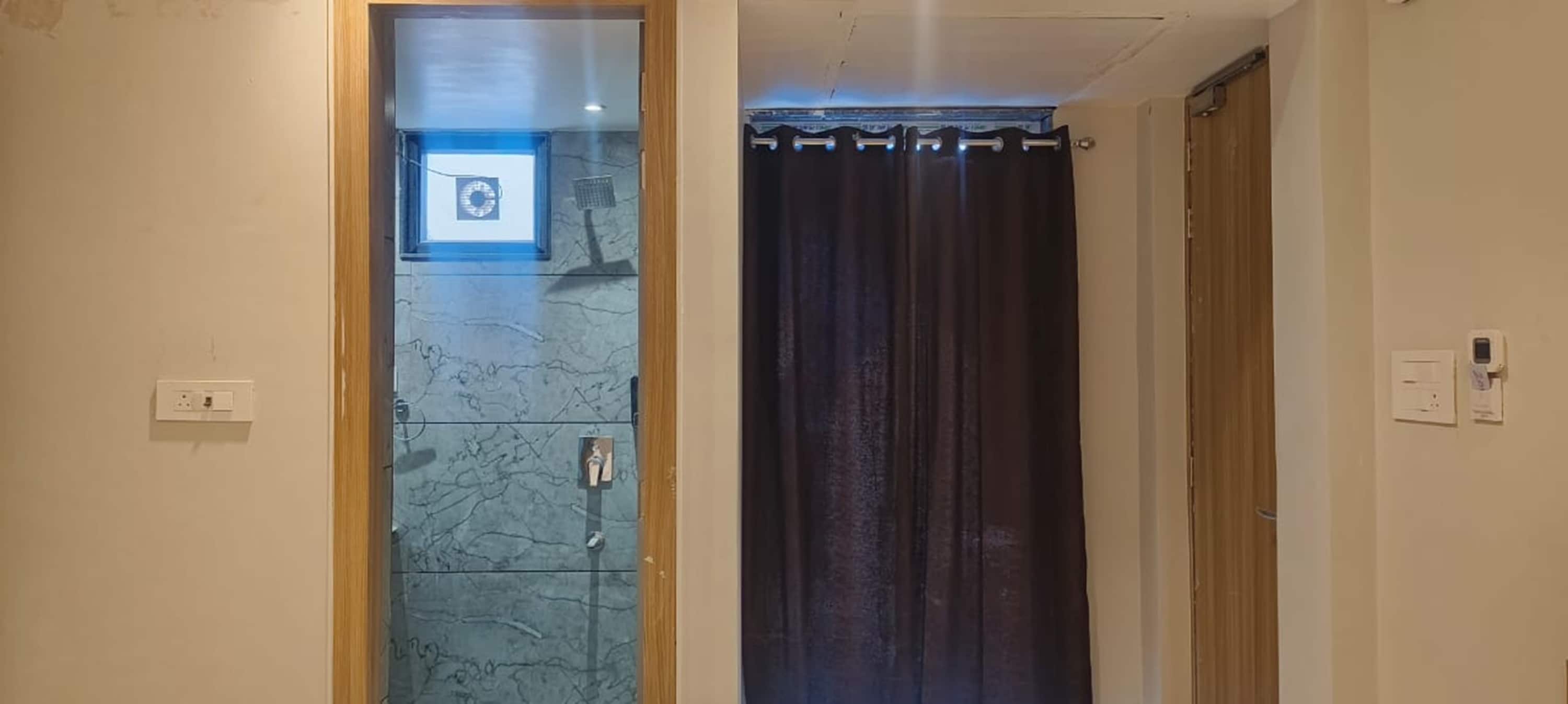 Hotel Vivaan (Walk to Banke Bihari Temple) - Tap to explore photos