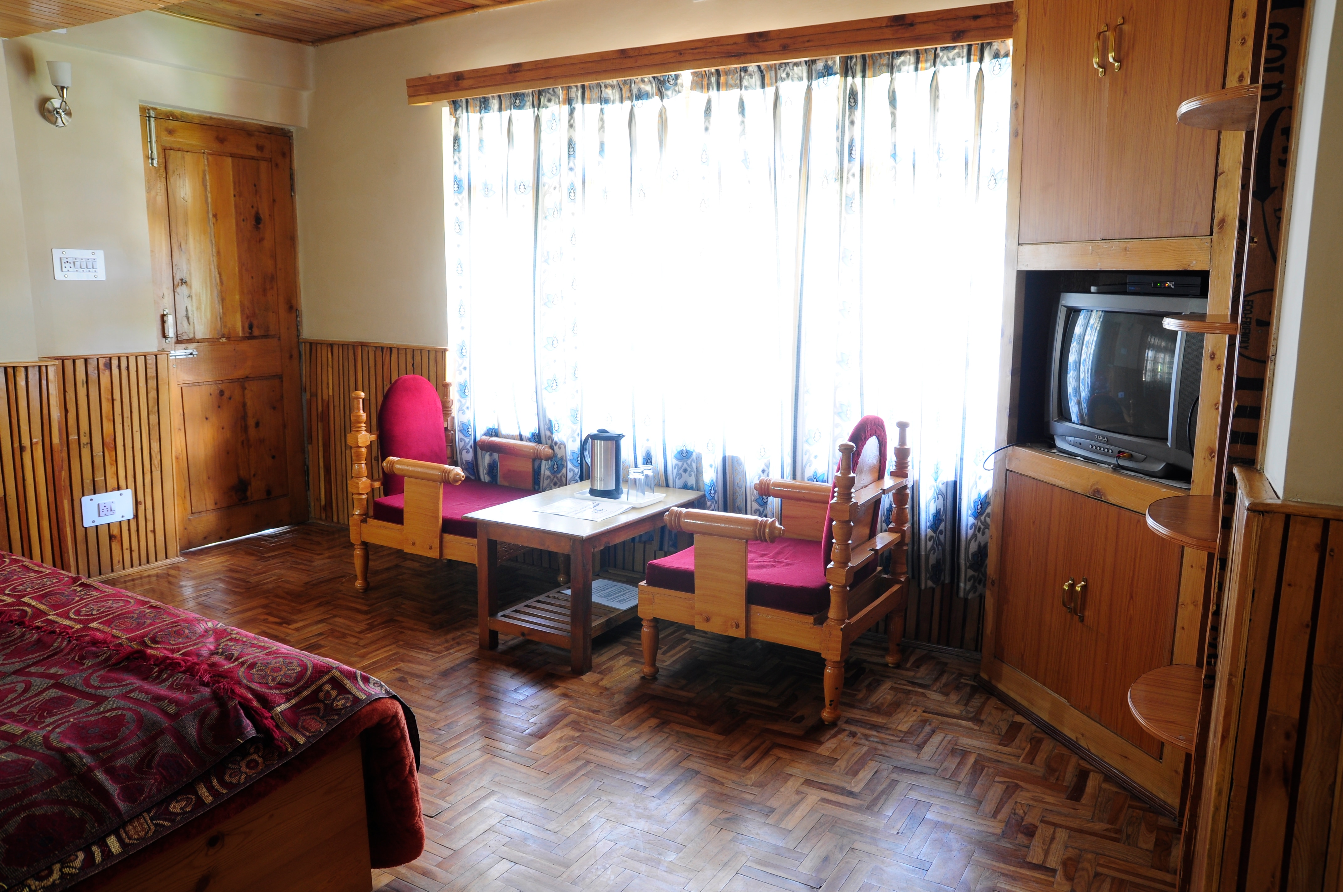 Himalayan Country House - Tap to explore photos
