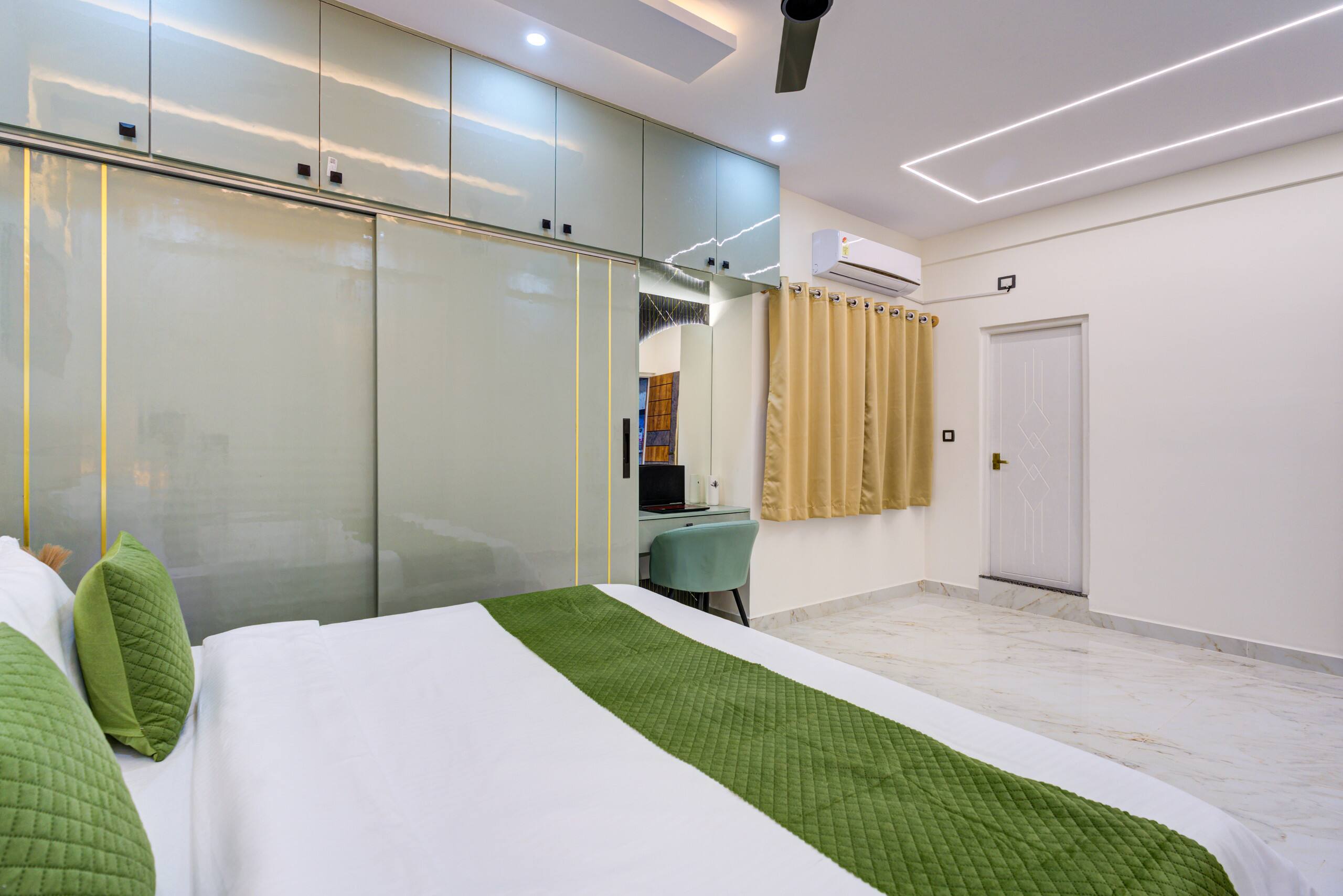 Luxury 3BHK Duplex House JP Nagar BTM Jayanagar - Tap to explore photos