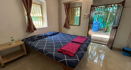 Mayekarwadi Home Stay, Alibag Room Type - Standard Family Non-AC Room