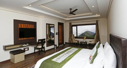 Snow Bloom Resort Room Type - Classic Room
