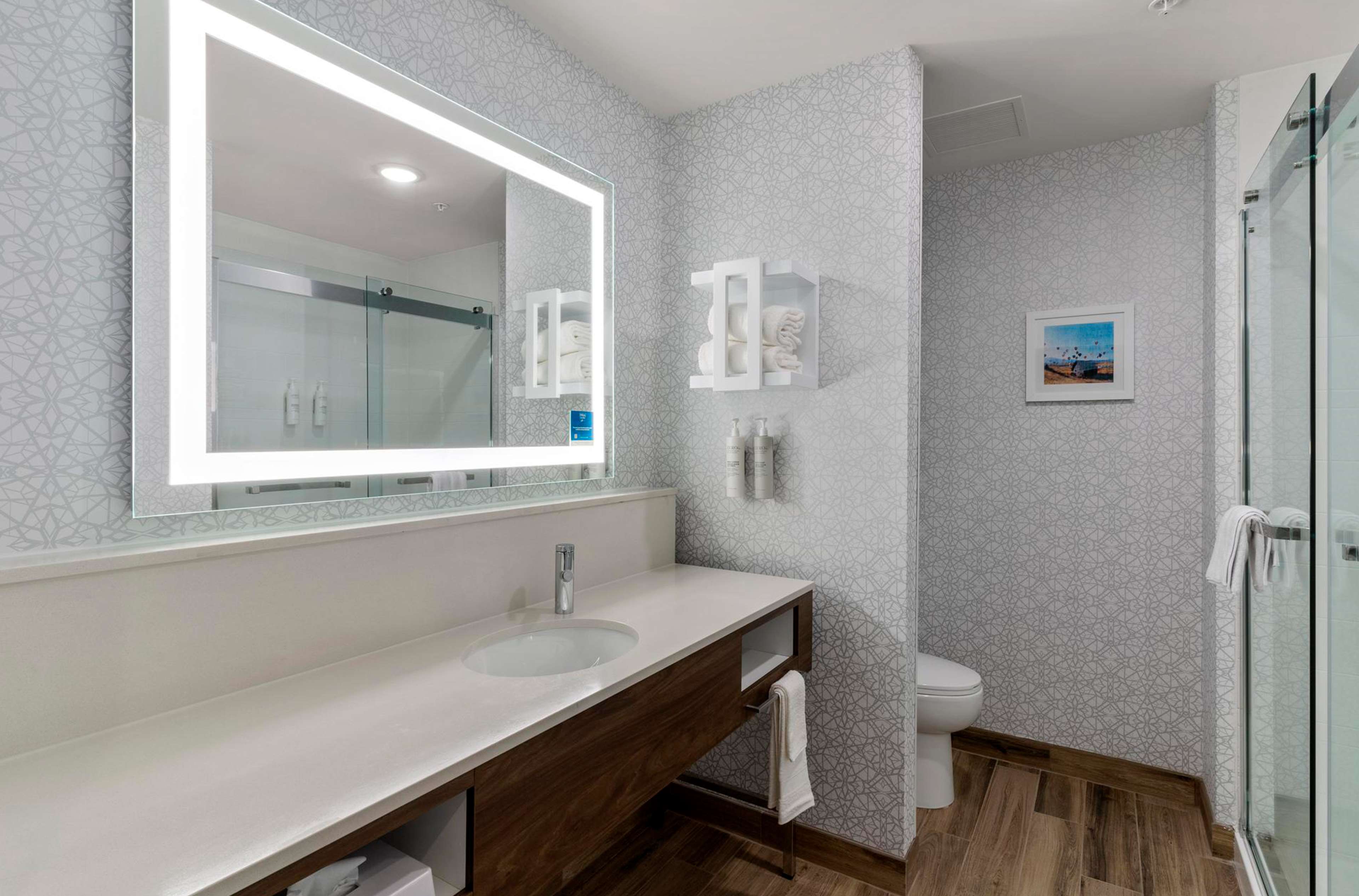 Hampton Inn Colorado Springs Northeast - Tap to explore photos