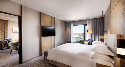 Hilton Beijing Room Type - King Deluxe Suite