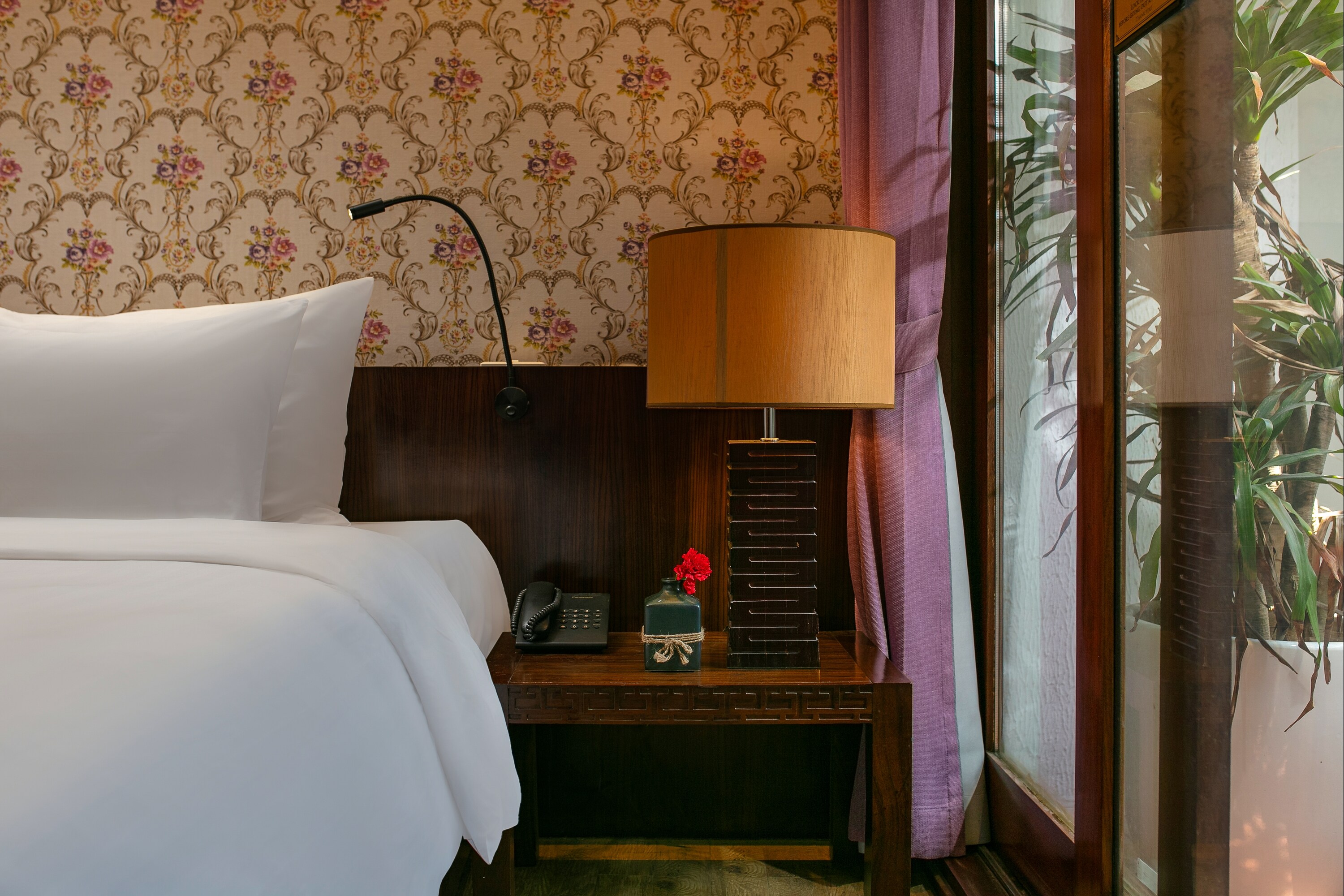 Oriental Suite Hotel & Spa - Tap to explore photos