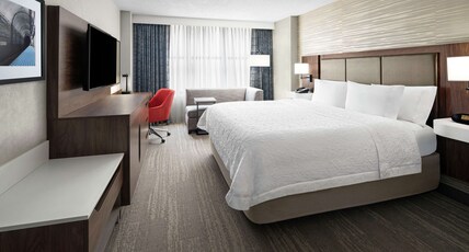 Hampton Inn & Suites Chicago Downtown Room Type - 1 K