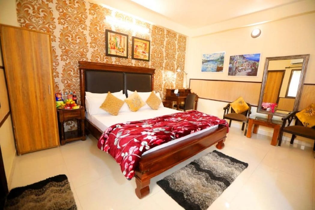 House of Comfort Noida - Tap to explore photos
