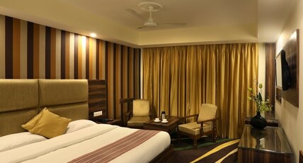 Hotel Samson Room Type - Executive Hill View with Balcony