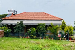 Nandi Valley Cottages | Rooms & Kitchen