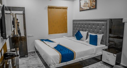 Hotel Vayuputra grand Room Type - Standard King Bed Room with City View