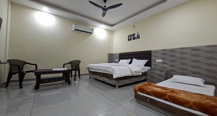 Hotel Velga Room Type - Super Deluxe (Family Room)