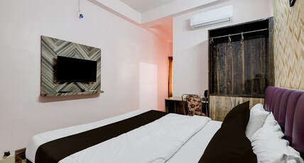 Super Collection O Baramunda Bus Terminal Formerly Hotel Bansal Residency Room Type - Deluxe with Twin Bed