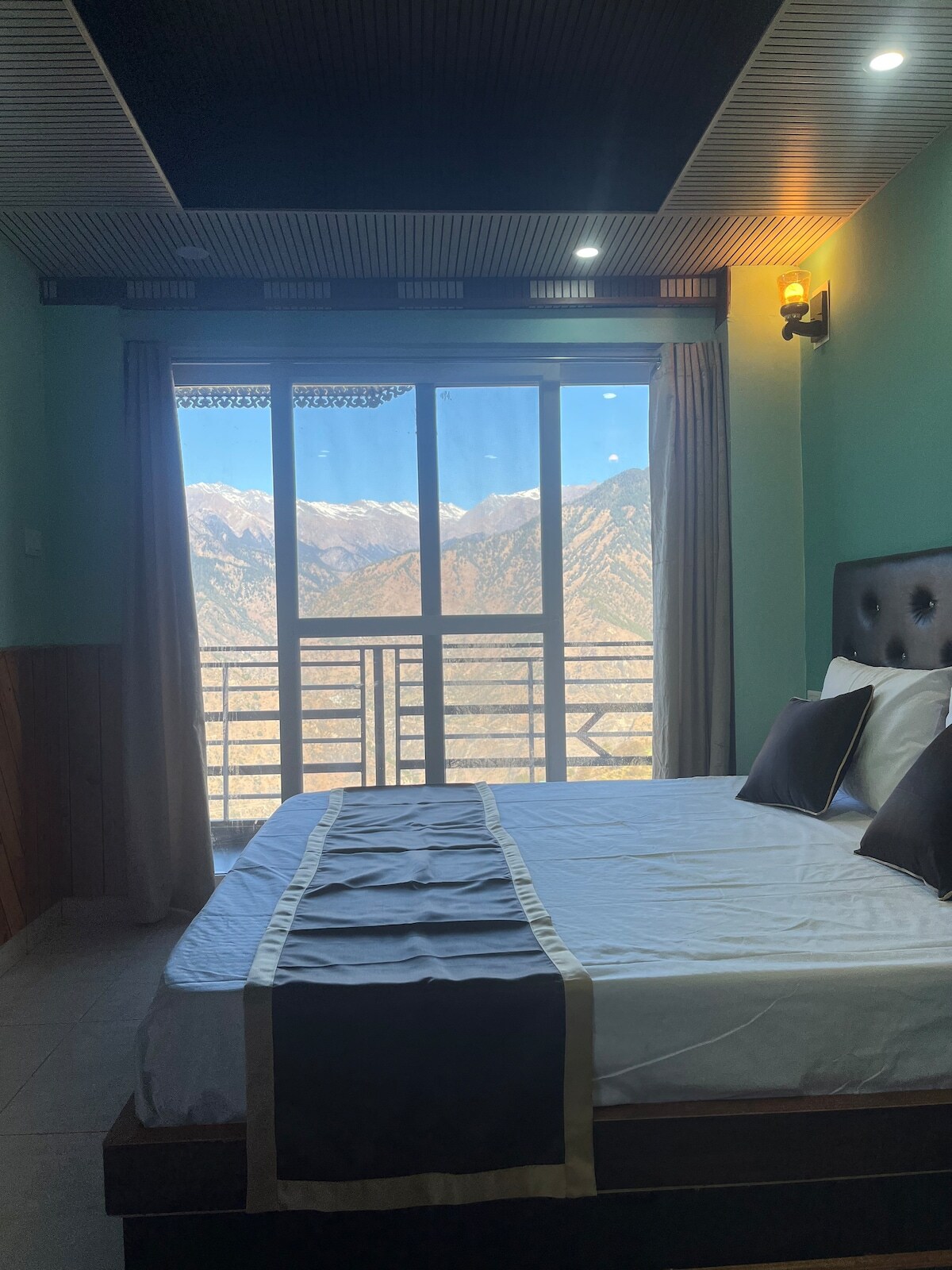 Laxman Homestay - Tap to explore photos