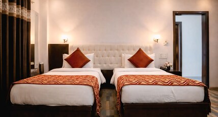 Hotel Samovar By Goyal Hoteliers Room Type - Deluxe Twin Bed Room