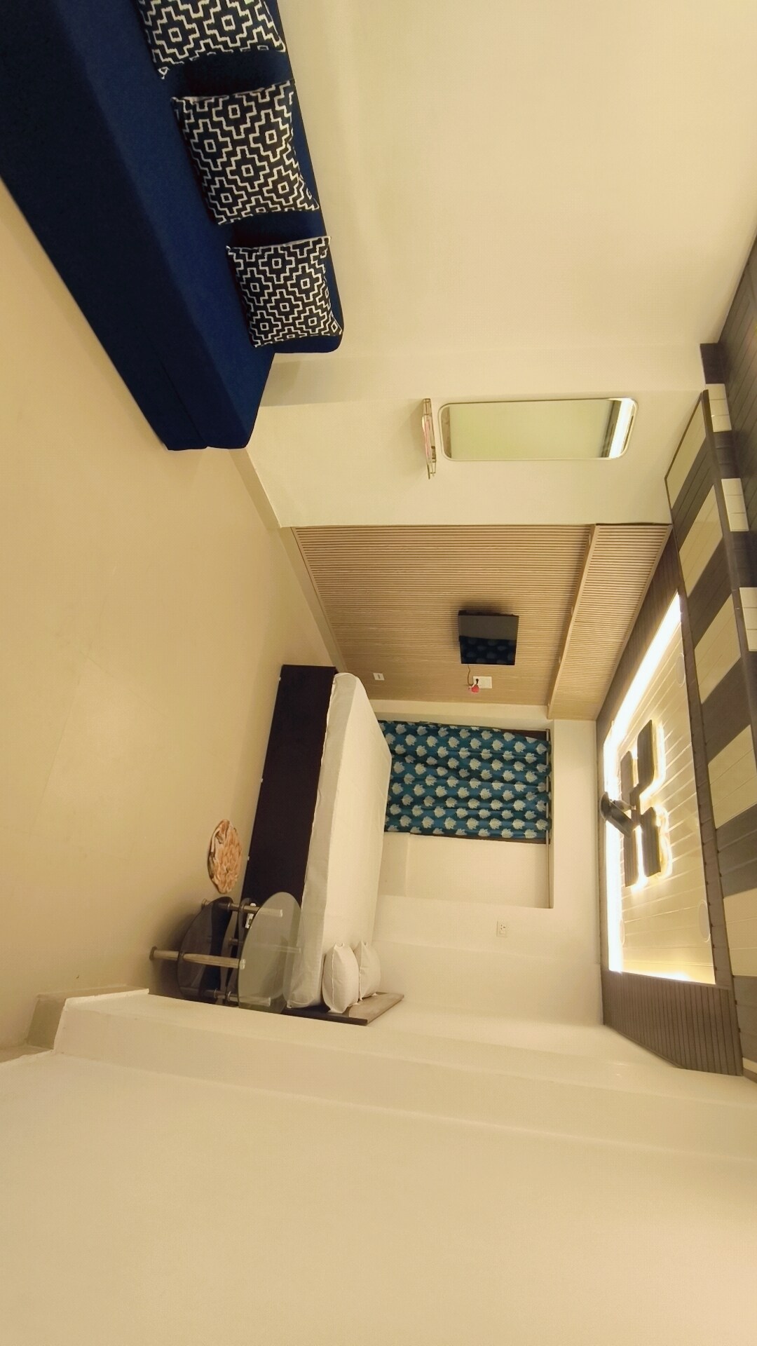 Varuna home stay - Tap to explore photos