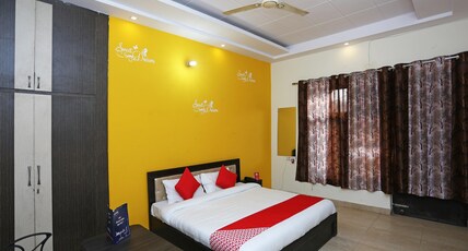 Hotel O Comfort Stay Sector 05 Vasundhara Formely Angel Pink Room Type - Classic