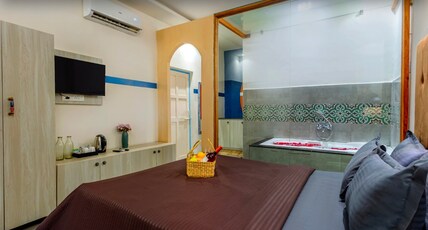 The Baga Domingo Room Type - Deluxe Suit with Bathtub