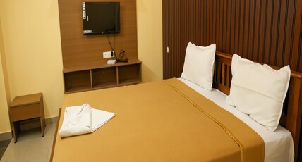 Sri Mahadeepam Residency Room Type - Triple Deluxe Room