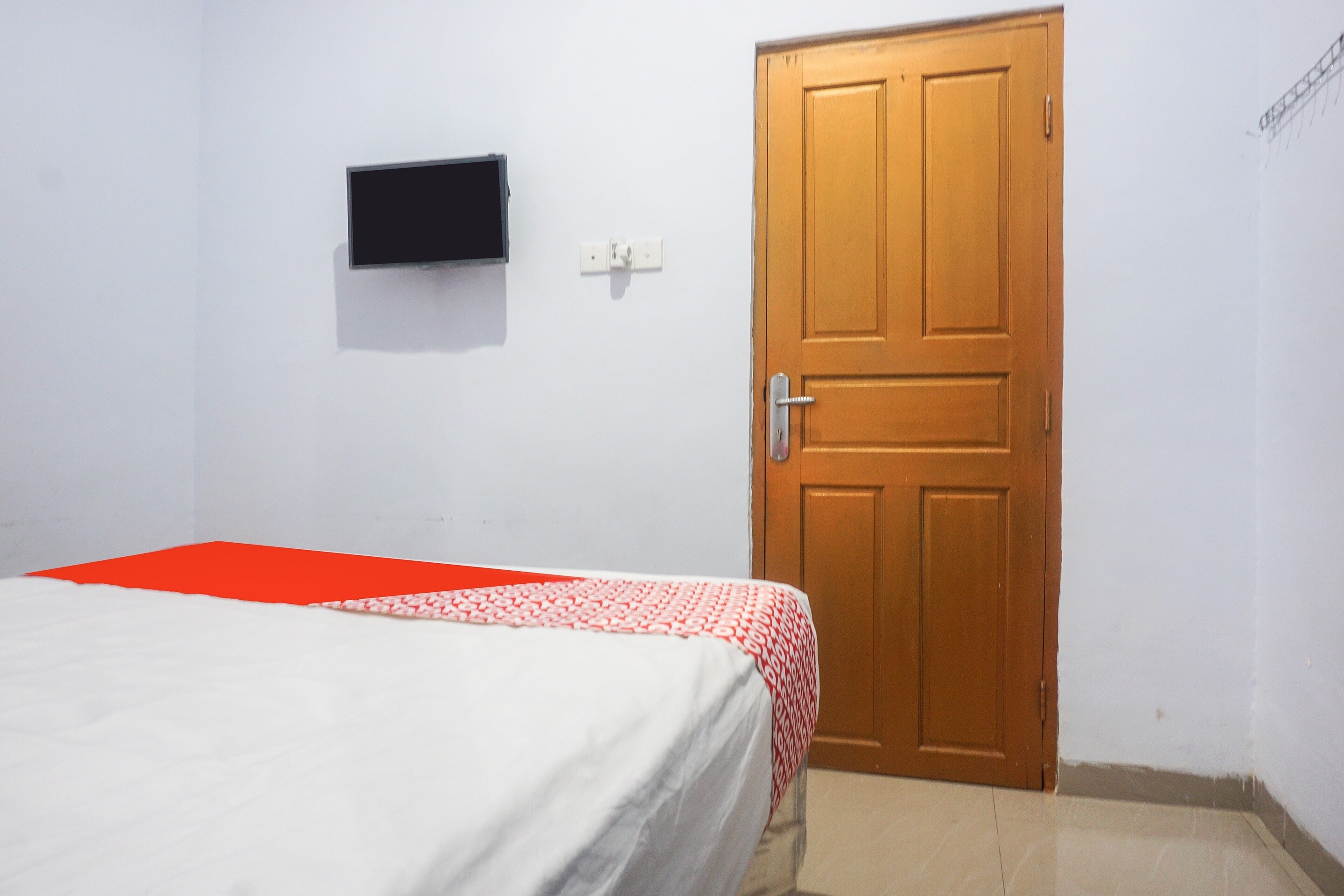 Hotel O Pondok Hikmah Makassar - Tap to explore photos