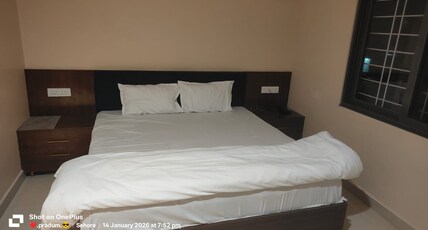 Hotel shri Vallabh kripa Room Type - SUPER DELUXE ROOM
