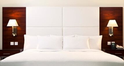Hilton Dubai The Walk Room Type - Deluxe Studio, 1 King Bed