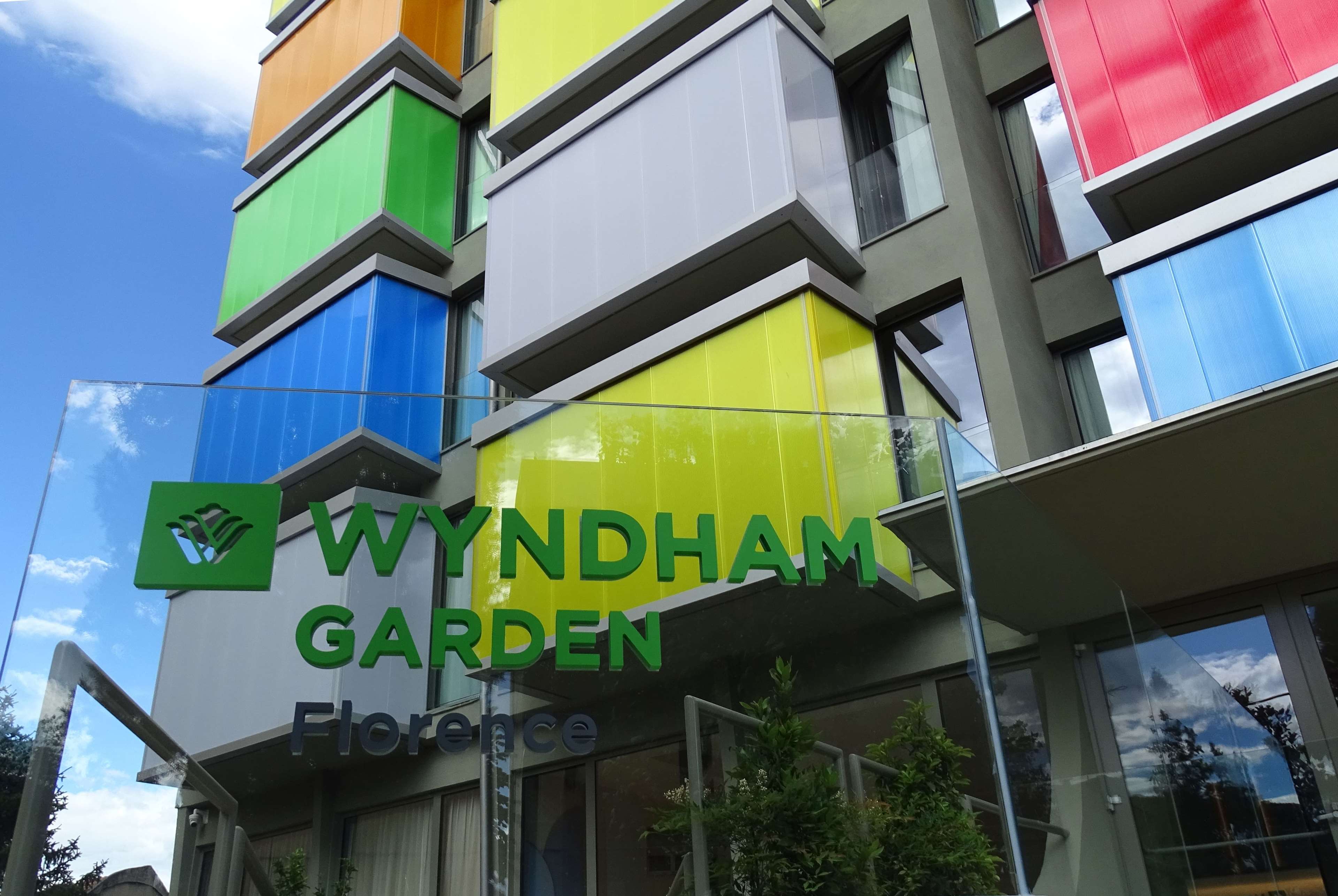 Wyndham Garden Florence - Tap to explore photos
