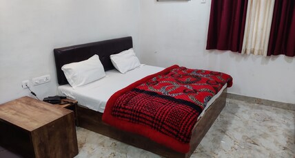 Shivam guest house Room Type - AC double bed