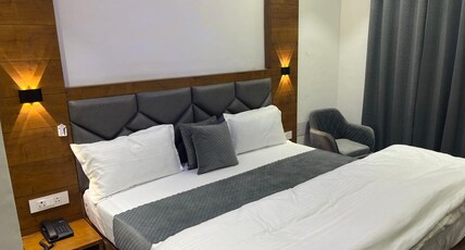 Hotel Nath Room Type - Super Deluxe Room