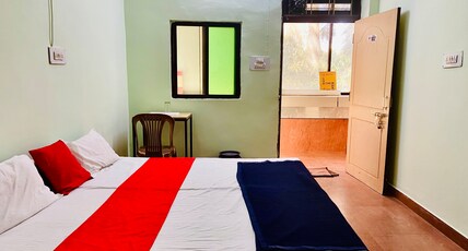 Hotel Avani Palace Room Type - Standard NON AC Room