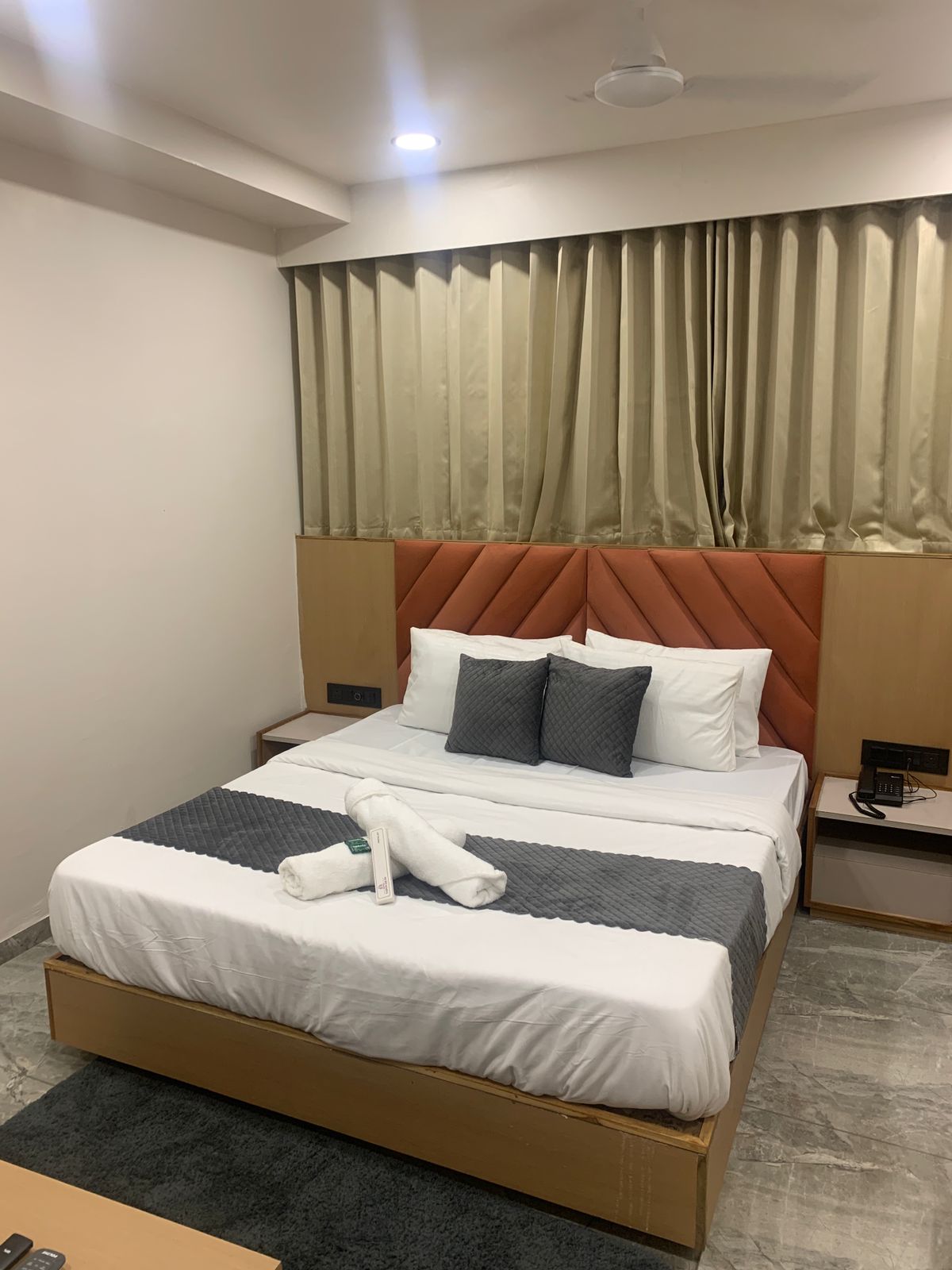 Hotel Earth Orbit - Tap to explore photos