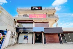 SPOT ON Hotel Rajwarapalace