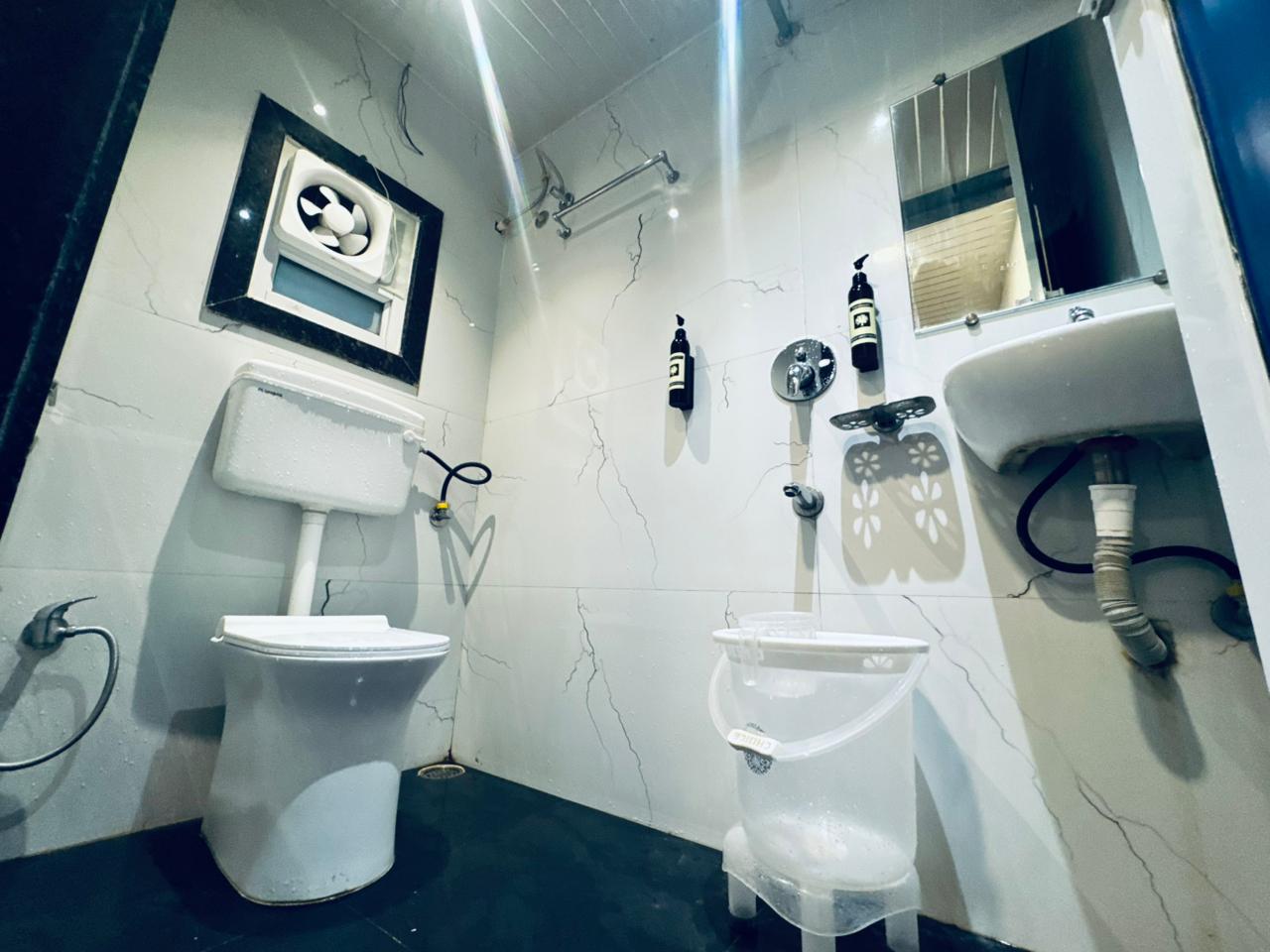 Hotel Green Valley - Tap to explore photos