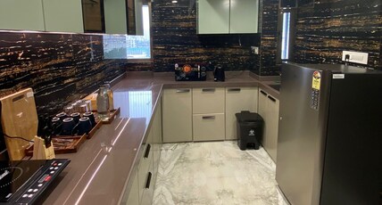 Downtown 1BHK Apartment Room Type - 601