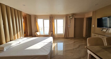 Golden Oyester - Entire 1 Bedroom Studio Room Type - Bedroom
