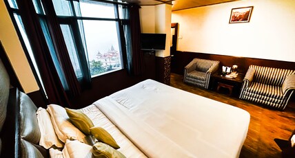 Hotel Kapil - Near Mall Road Room Type - Super Deluxe