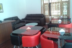 Hotel Naik Palace