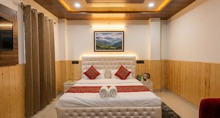 Yashvi paradise Room Type - Valley Facing Balcony Room