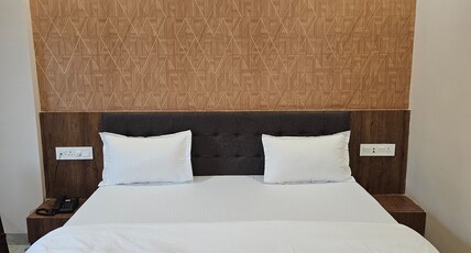 Hotel Rajshree Room Type - Executive Room Hotel Rajshree Room Type - Executive Room