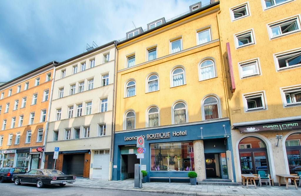 Leonardo Boutique Hotel Munich - Tap to explore photos