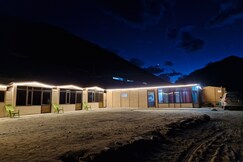 pangong rainbow cottage