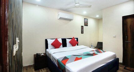 3 Bros Hotel Room Type - Deluxe Room