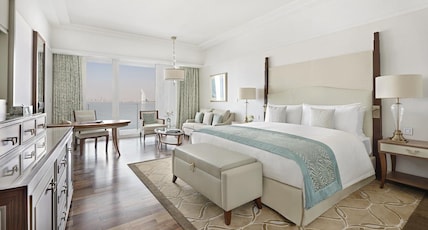Waldorf Astoria Dubai Palm Jumeirah Room Type - Premier Room, 1 King Bed, View (Lounge Access) Waldorf Astoria Dubai Palm Jumeirah Room Type - Premier Room, 1 King Bed, View (Lounge Access)