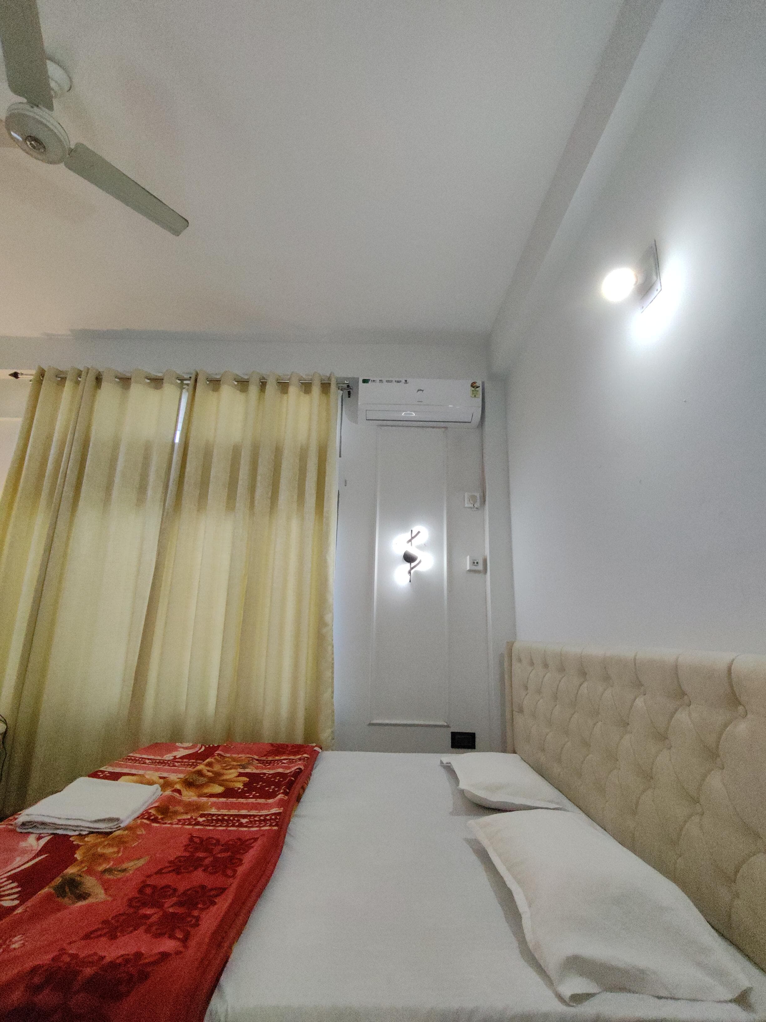Aarna Homestay - Tap to explore photos