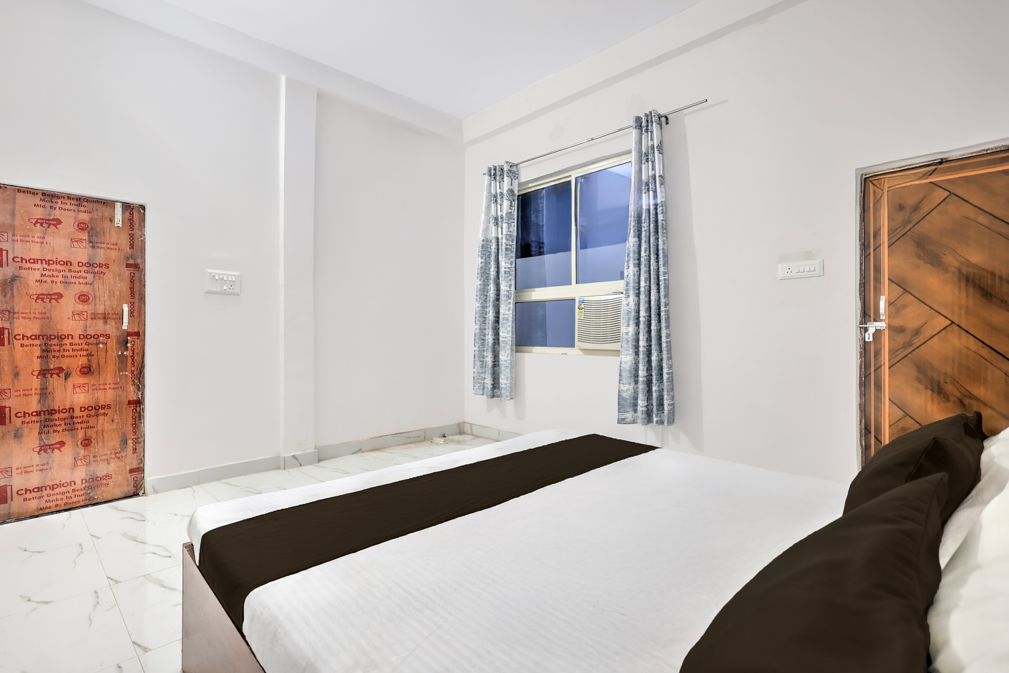 HOTEL O Ananta hotel - Tap to explore photos