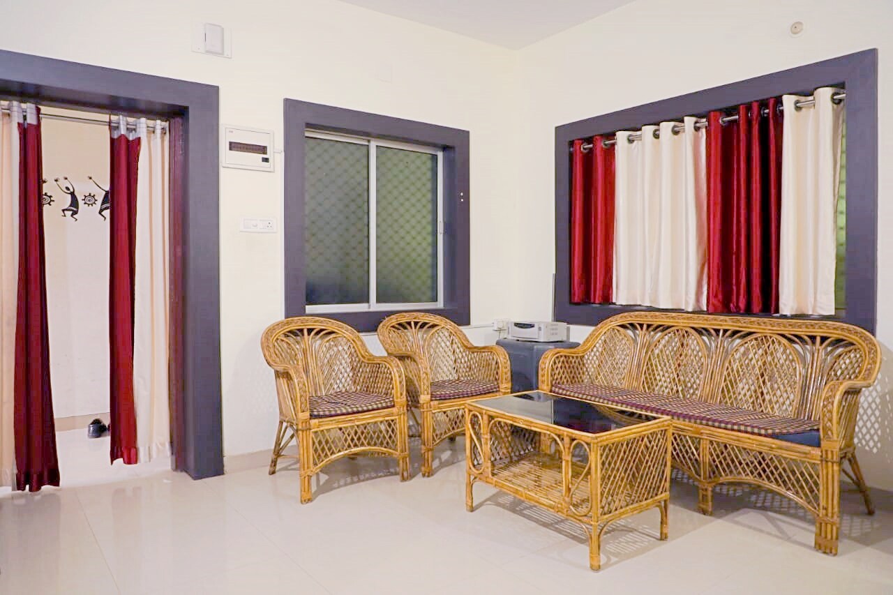 Aastha Palace 2BHK Serviced Apartment 200M From Chakra Tirtha Beach - Tap to explore photos