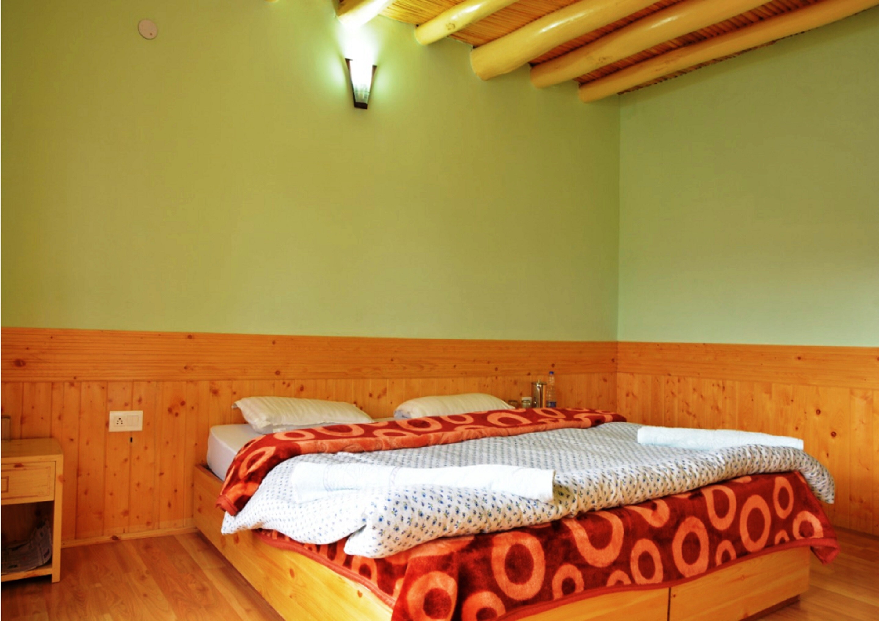Khushu Guest House - Tap to explore photos