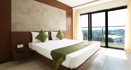 VENKYS STAY INN Room Type - PREMIUM EXECUTIVE WITH BALCONY