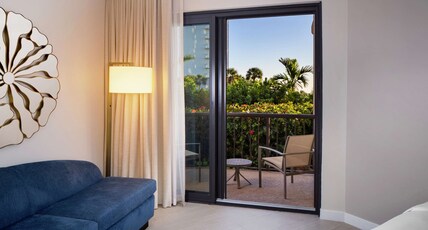 Hilton Marco Island Beach Resort Room Type - PARTIAL OCEAN VW 2QUEEN BD
